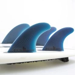 FCSII Performer Neo Glass Medium Tri-Quad Fins Pacific 9 FCSII Performer Neo Glass Medium Tri-Quad Fins Pacific -Aqua Zone Soldes fcsii performer neo glass medium tri quad fins pacific 4