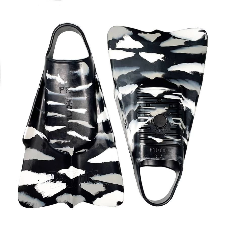 Palmes DaFin Zak Noyle Black White 1 Palmes DaFin Zak Noyle Black White